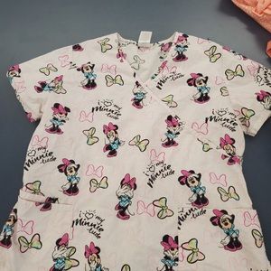 Disney Minnie Mouse Scrub Top L